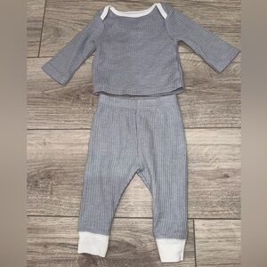 CLOUD ISLAND Gray Waffle Baby Outfit